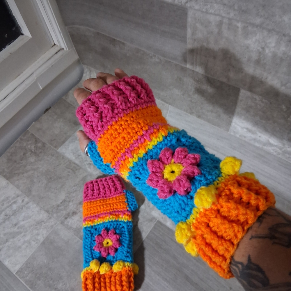 Colorful Crochet Fingerless Gloves, Chunky Gloves Hippie Hand Warmers